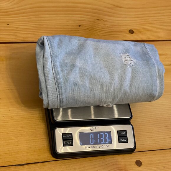 American Eagle Women’s Distressed Light Wash Jeans size 4 reg - Picture 10 of 10